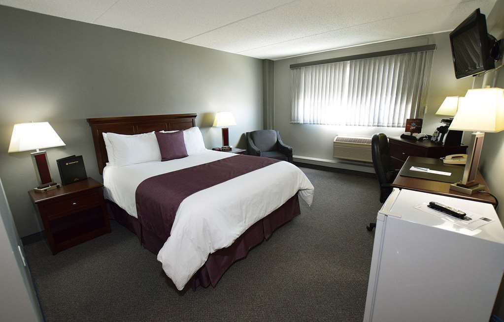 Lakeland Inn Hotel Cold Lake Oda fotoğraf